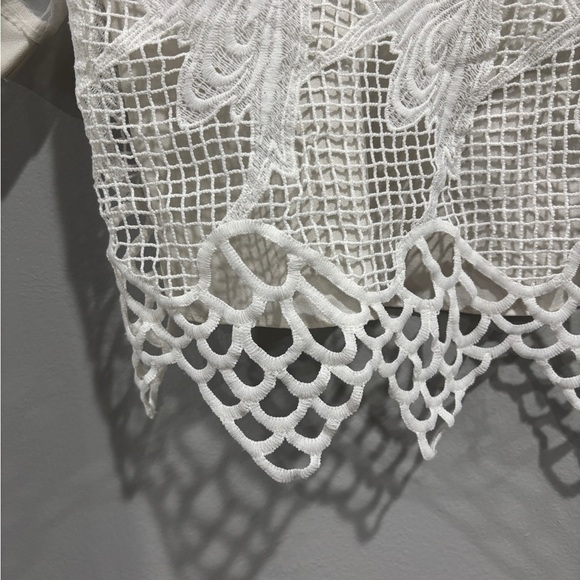 MoolbyYoungZari white sheer lace floral overlay puff sleeve night out party - Picture 7 of 10